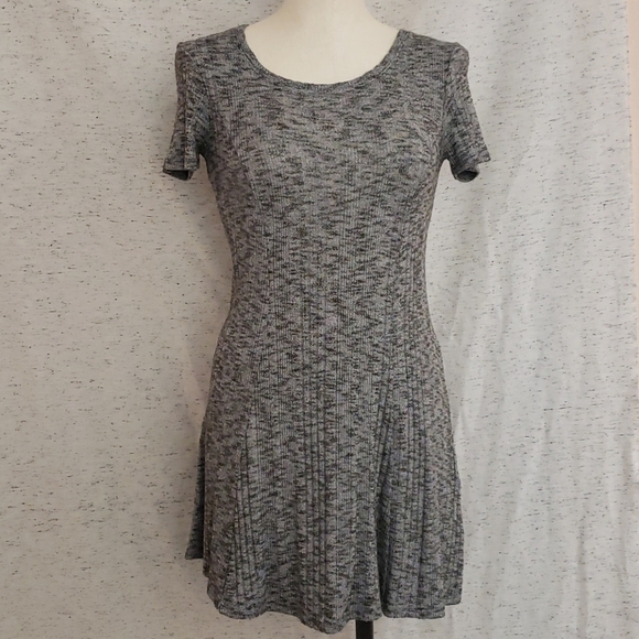 Forver 21 Little Gray Dress - Picture 1 of 5